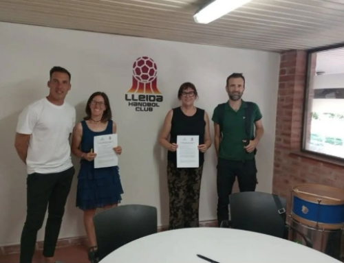 El Lleida Handbol Club i Òmnium Cultural uneixen esforços per impulsar el català a través de l’esport